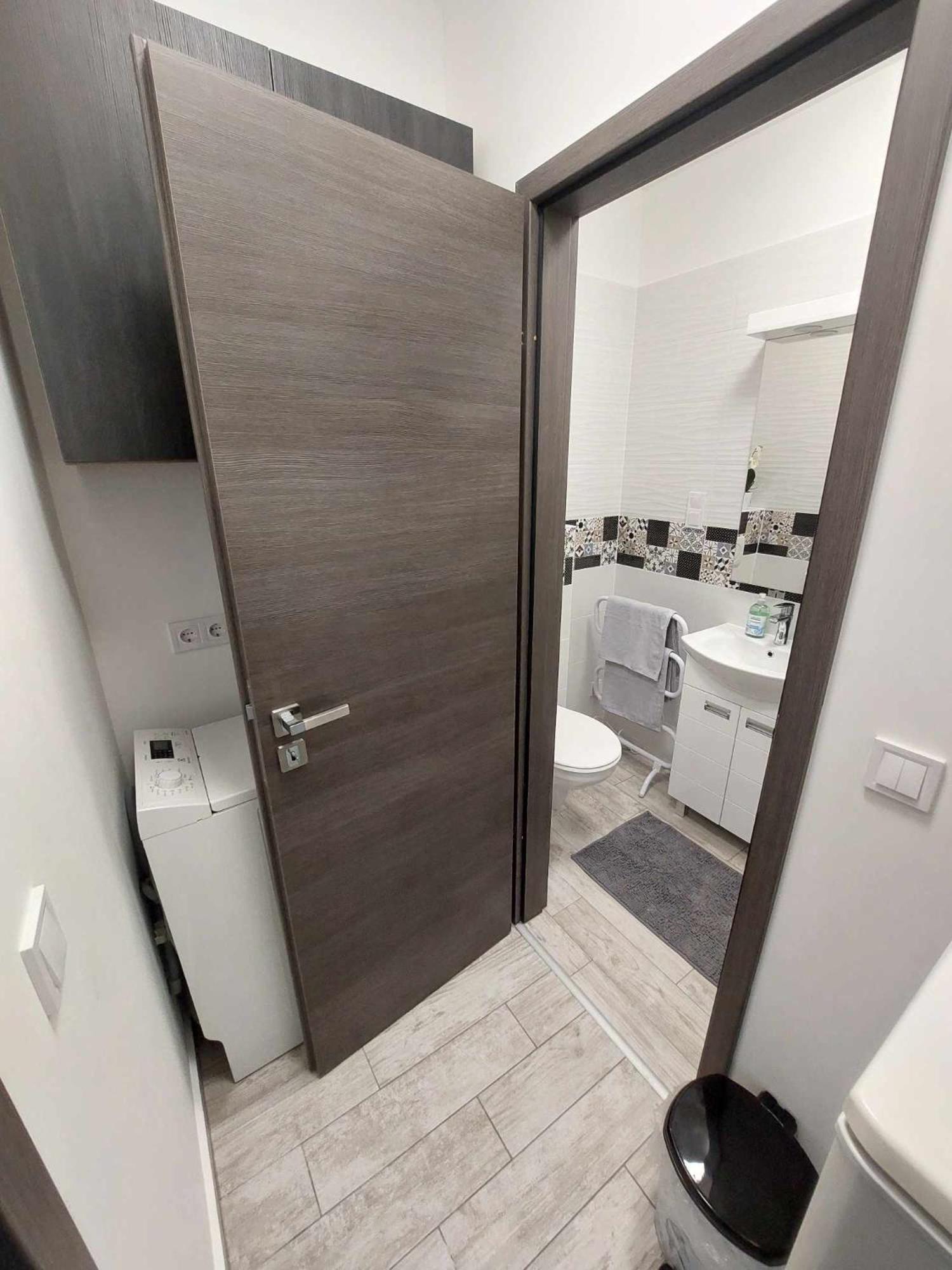 Mora Lak Apartment Szeged Ngoại thất bức ảnh
